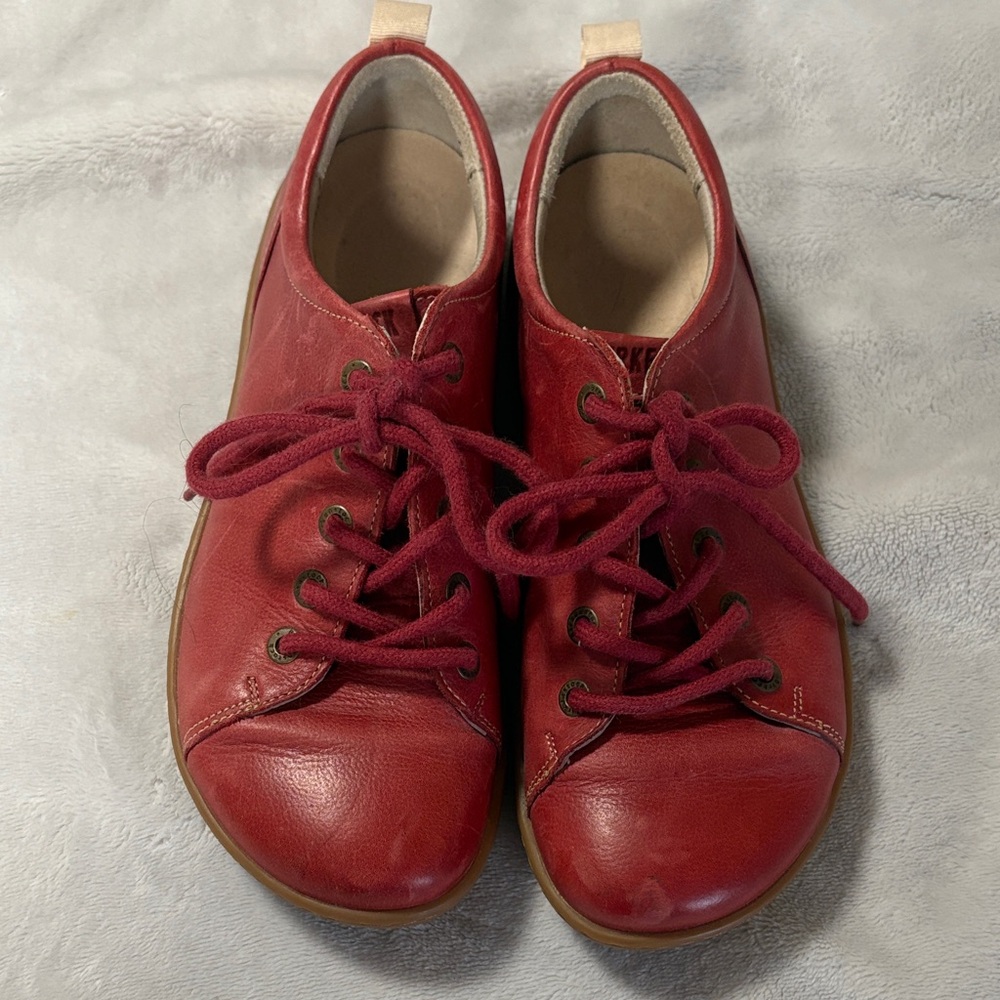 Birkenstock Islay Lace Up Shoes in Red Size 37